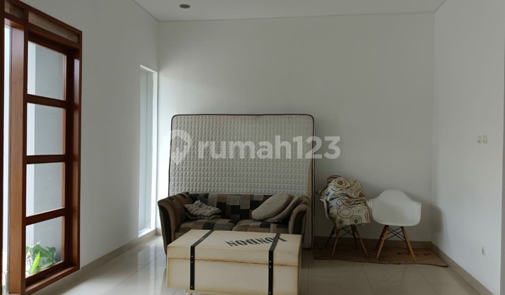 For Sale 2-Storey House, Nice & Luxurious, in Pondok Hijau Complex, Bandung 2