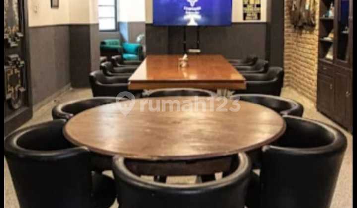 Rumah Mewah Luas 2 Lantai di Dago Bawah Bandung Lokasi Premium Rumah Mewah Luas 2 Lantai di Dago Bawah Bandung Lokasi Premium