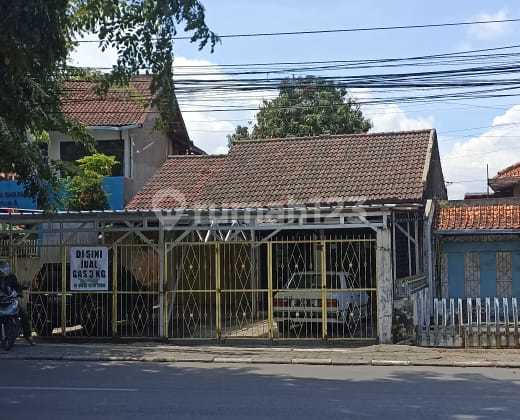 Rumah Tua di Ujungberung Bandung, di Mainroad bisa untuk Usaha