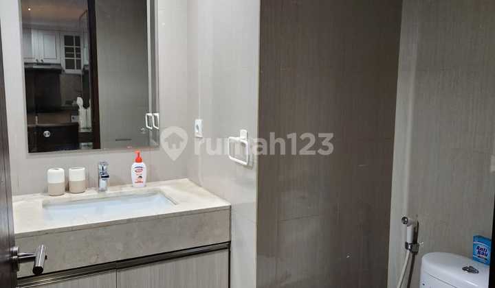 2 BR furnished apartment at H.Residence, East Jakarta. 2
