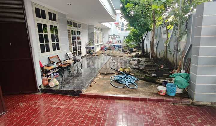 Rumah Mewah Surabaya Dharmahusada Permai