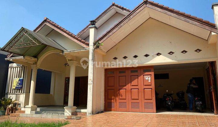 Rumah 3 Lantai Full Furnished di Resort Dago Pakar, Bandung 1