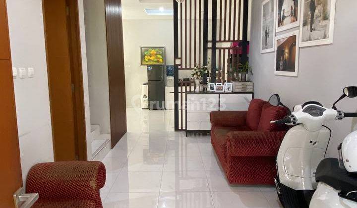 Rumah 2,5 Lantai Semi Furnished di Komplek Buah Batu, Bandung 2