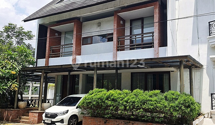 Bintaro - Pesanggrahan. Affordable Hook House. Acacia Residence Housing Complex. Bintaro Alamanda Street. Certificate of Ownership. Land Area 221 M2. Good Condition. South Jakarta. 2
