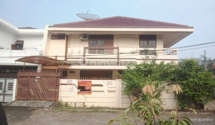 Rumah di Perum green garden jakarta barat 2 Lantai SHM Bagus 1