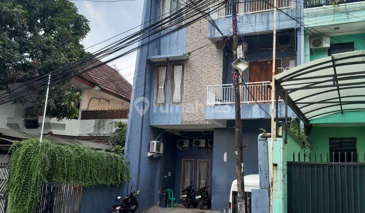 Rumah / hunian kos kos an di Jl.pengadegan .pancoran.jakarta selatan 3 Lantai HGB Bagus Barat Laut 2