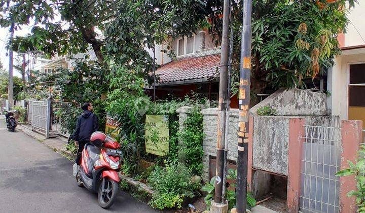 Rumah Di Jl.griya 1.
petukangan 2 Lantai Shm Bagus Barat Laut 2