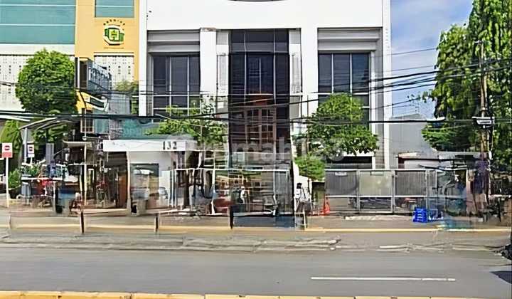 Jatinegara - Gedung Kantor. Sangat Strategi. SHM 541.0 M² Unfurnished. Dijl Jatinegara Barat Raya. Jakarta Timur