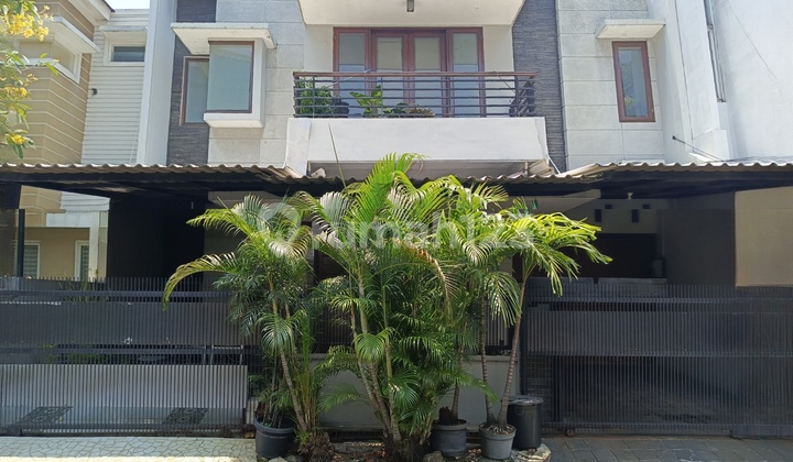 Meruya Illir - Beautiful Good House with SHM, 150 m2 Land, Jalan Berlin IV, North Meruya, Kembangan, West Jakarta.