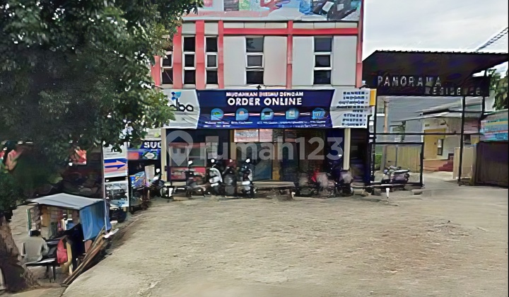 Cipayung - Good Quality Shop House at Low Price. SHM Land Area 253.0 M². Located on Jl Raya Munjul Cipayung. East Jakarta.