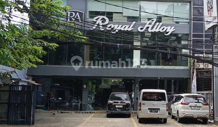Kebayoran Lama - Ruko Bagus Strategi Harga Sangat Murah. Shgb. LT 389 M2. Dijalan Kebayoran Lama Raya. Jakarta Selatan