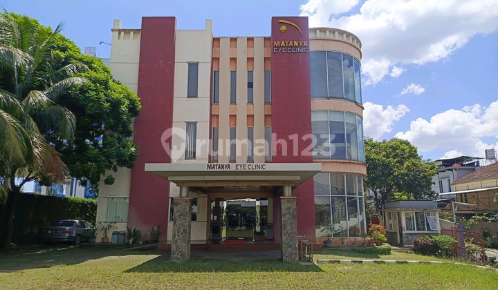 Office Building - Tebet. Very Strategic Location. Condition Very Beautiful and Well-Maintained. SHGB Land Area 1200 M2. Located on Jalan Tebet Barat Dalam X. South Jakarta.