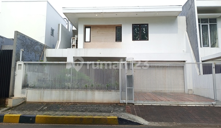 Kebon Jeruk Garden Complex - House. Good Quality, Low Price. Negotiable. Certificate of Ownership. Land Area 300m2. Twin Orange Street. Kembangan. Srengseng. West Jakarta. Kebon Jeruk Garden Complex - House. Good Quality, Low Price. Negotiable. Certificate of Ownership. Land Area 300m2. Twin Orange Street. Kembangan. Srengseng. West Jakarta.