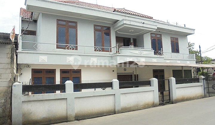 Daan Mogot Estat - Rumah Bagus Harga Murah. Shm. Lt 263 M2. Jl Daan Mogot Estat. Jakarta Barat