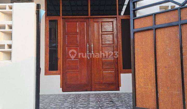 Dijual Rumah Rapih Bangunan Baru di Taman Harapan Baru 2