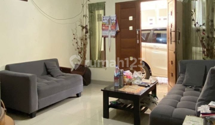 Dijual Butuh Rumah Sekaligus ******** Area Jagakarsa 2