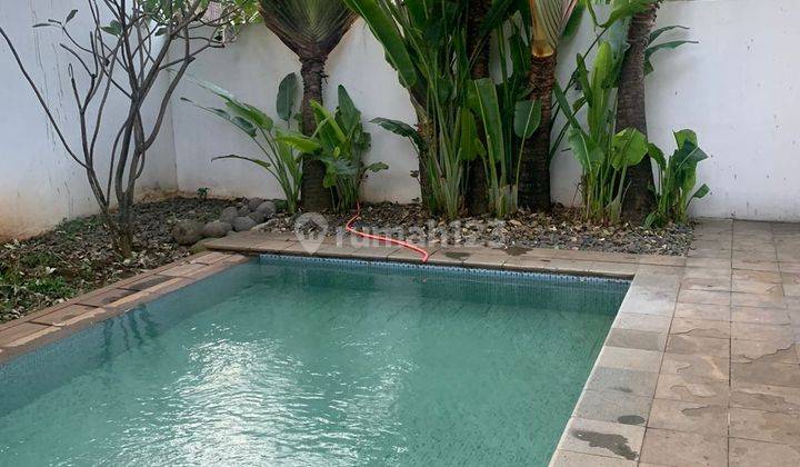 Dijual Rumah Classy Kemang Town House 1