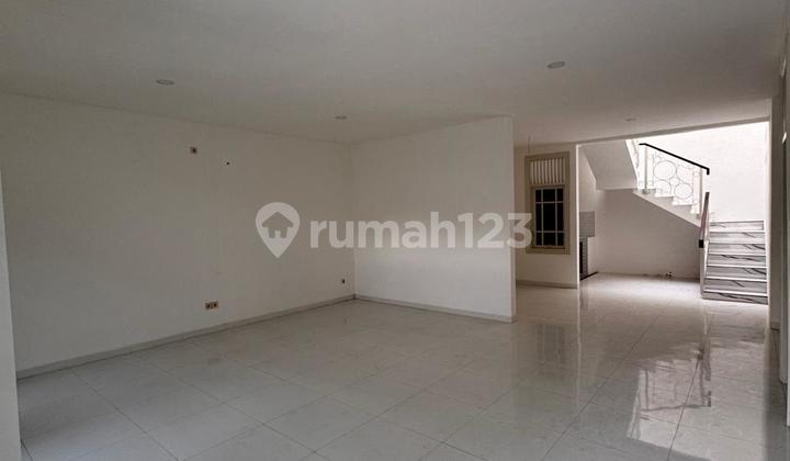 Darmo Raya Building 835m2, suitable for restaurants, banks, ample parking. 1