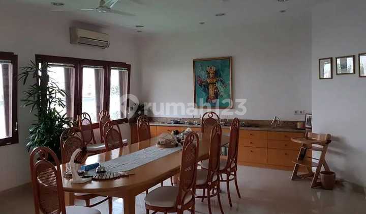 Rumah Mewah Jl Lapangan Tenis Srengseng 1623m2 3 Lantai SHM Rare Rumah Mewah Jl Lapangan Tenis Srengseng 1623m2 3 Lantai SHM Rare