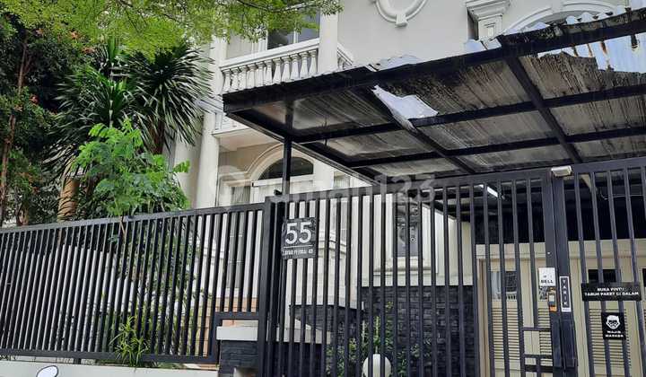 Rumah Layar Permai Pik 8x15m2 2,5 Lantai Semi Furnished Terbatas