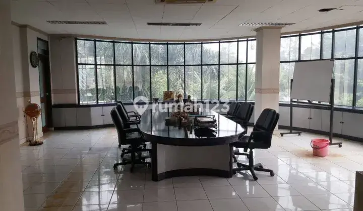 Gedung Komersil Grogol Pinggir Jalan 16,5x40m2 5 Lantai Shgb  1