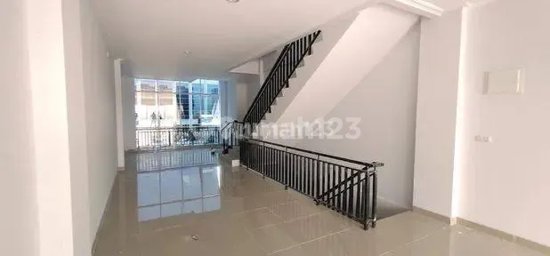 Ruko Batavia Beachview 4,5x15m2 5 Lantai 2 Muka View Laut Ruko Batavia Beachview 4,5x15m2 5 Lantai 2 Muka View Laut