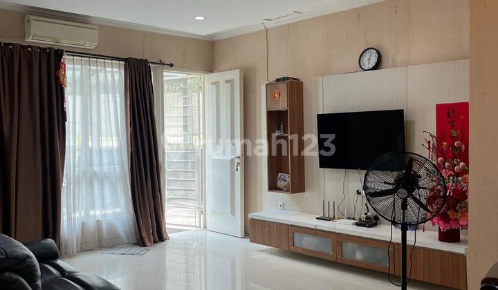 Rumah Layar Permai Pik 7,7x12m2 2 Lantai Semi Furnished Bagus 1