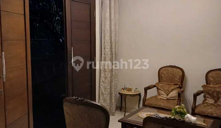 Rumah Modern Grogol 243m2 3 Lantai Plus Rooftop Timur SHGB Langka 2