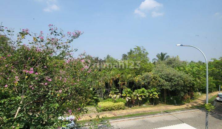 Rumah Pik Crown Golf 8x24m2 2,5 Lantai Full Furnished Siap Huni 1