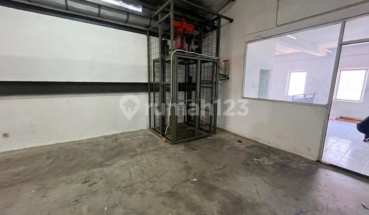 Gudang Elang Laut 10x24m2 3 Lantai Full Renov Ada Ruang Live 