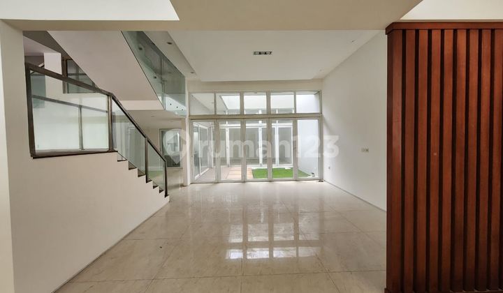 Rumah Citra 6 Brand New Mewah 12x24m2 3 Lantai Mezzanine Langka