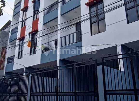 Rumah Brand New Sumur Baru Kemayoran 4,2x15m2 4 Lantai Ada 4 Unit Rumah Brand New Sumur Baru Kemayoran 4,2x15m2 4 Lantai Ada 4 Unit