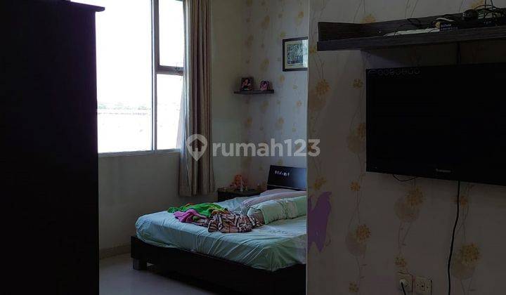 Rumah Pik Manyar Permai 8x17m2 2,5 Lantai Granit Semi Furnished 2