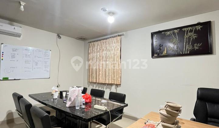 Rumah Pluit 13,5X25m2 3 Lantai SHM Barat Semi Furnished Bagus 2