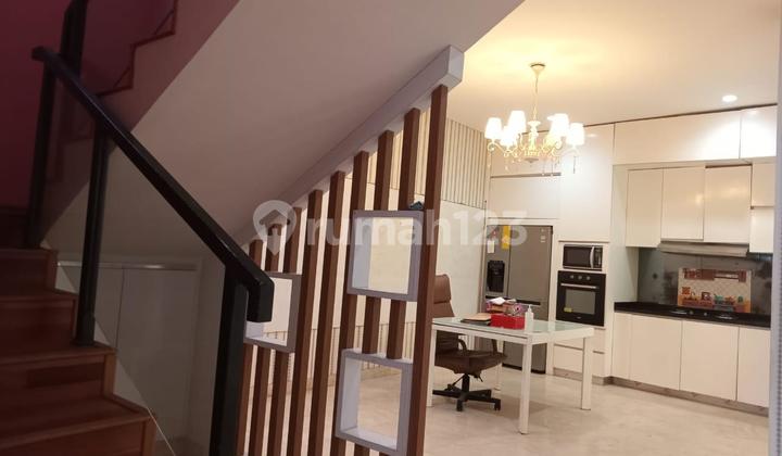 Rumah Pik Kayara 8x15m2 3 Lantai Full Bangunan Marmer SHM Selatan