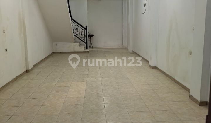 Ruko Taman Sari West Jakarta 4.5x20m2 3 Floors Strategic Good 2
