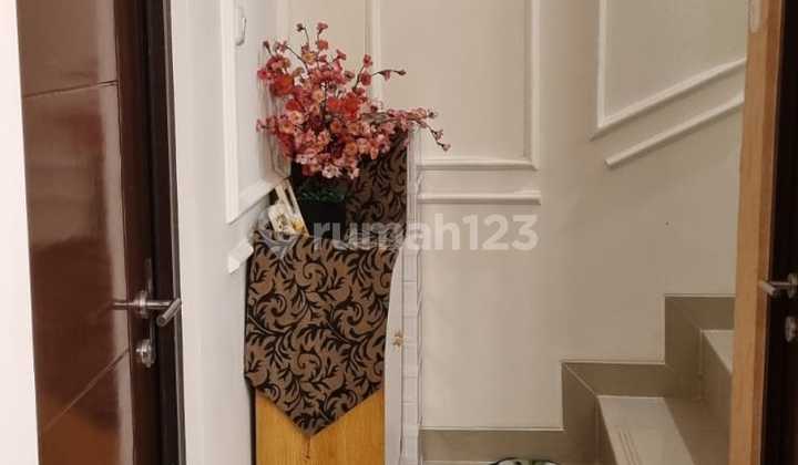 Rumah Casa Jardin 5x12m2 3 Lantai Full Renov Furnished Siap Huni 2