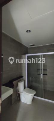 Manhattan House 10x25m2 2.5 Floors PPJB North Minimalist Modern