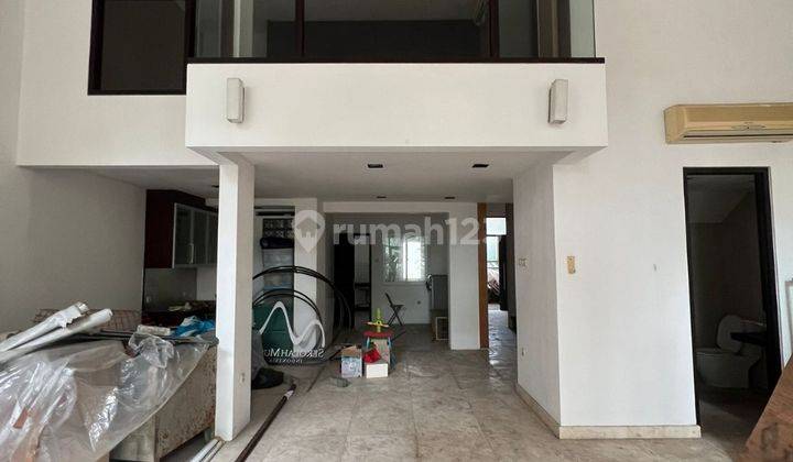 Rumah Pik Taman Resort Mediterania 8x21m2 3 Lantai Siap Huni 1