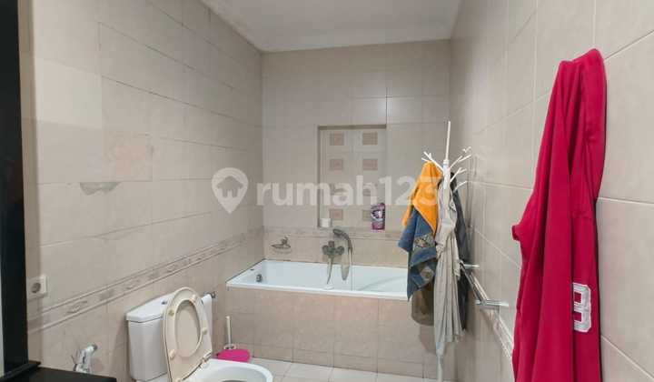 For Sale: Neat and Good House Ready to Live In, Cideng, Central Jakarta 2