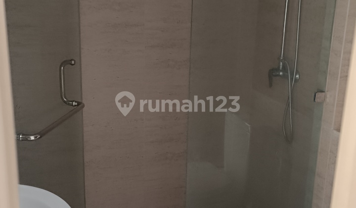 For Sale or Rent Apartment Pik Goldcoast, Pantai Indah Kapuk, North Jakarta 2