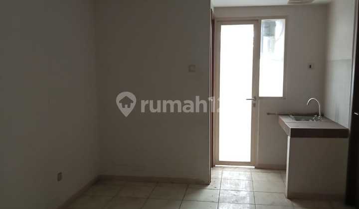 Di Jual Apartment Greenlakeview, Ciputat, Tangerang Selatan, Banten 2