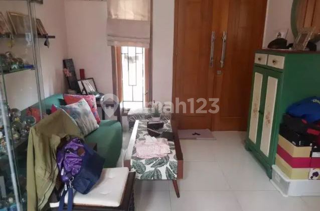 Dijual Rumah 2 Lantai , Cempaka Putih Barat, Komplek Segneg, Jakarta Pusat 2