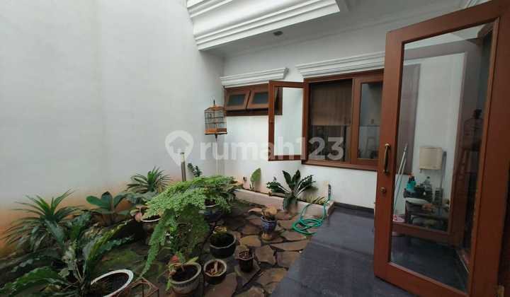 Dijual Rumah Rapi dan Bagus Siap Huni, Cideng, Jakarta Pusat Dijual Rumah Rapi dan Bagus Siap Huni, Cideng, Jakarta Pusat