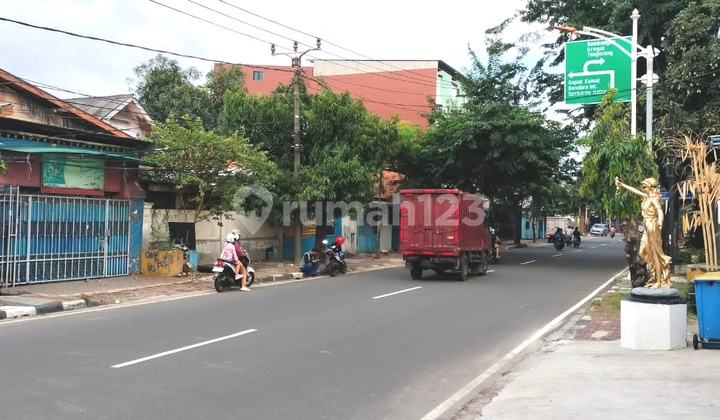 For Sale 3-Story Shop House, Cendrawasih, Cengkareng, West Jakarta 2