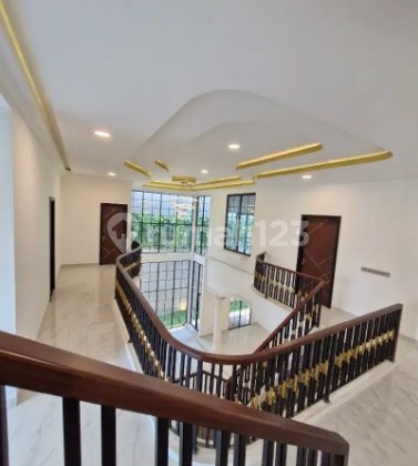 Di Jual Rumah Lux 3 Lantai, Rawa Kepa, Tomang, Jakarta Barat