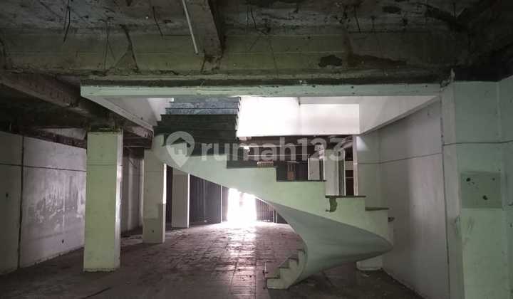 For Sale or Rent 4-Story Shop House, Jl. Kh Hasyim Ashari, North Petojo, Central Jakarta For Sale or Rent 4-Story Shop House, Jl. Kh Hasyim Ashari, North Petojo, Central Jakarta