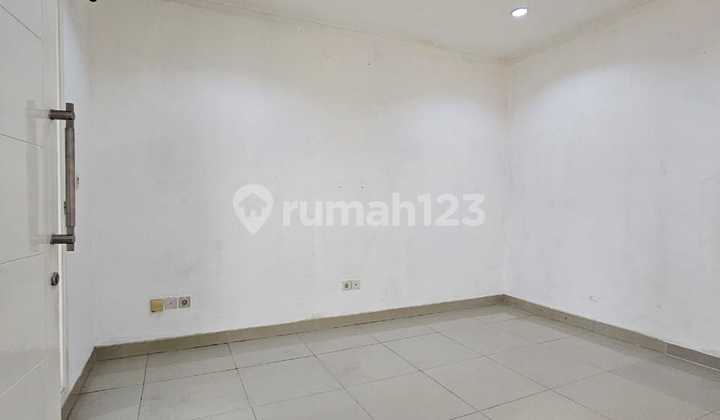 Di Sewa Rumah 3 Lantai Cluster Samara, Gading Serpong, Tangerang 2