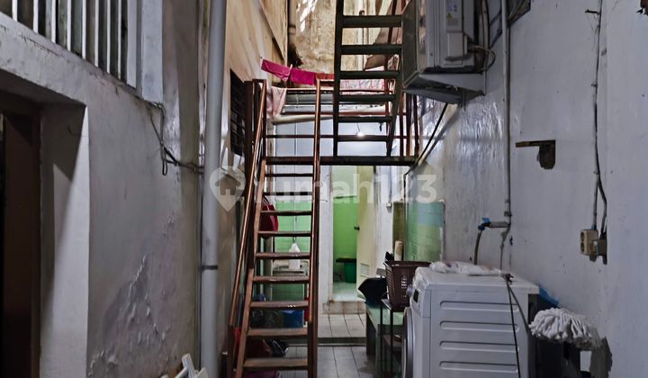 For Quick Sale Very Urgent, Double-Storey Shop House, Flagpole Area, Roa Malaka, West Jakarta 2