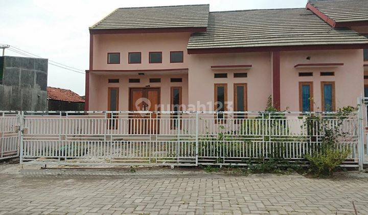 Rumah Bagus di Jl Sitameang Viii Kelurahan Sutawinangun Kec Kedawung Kab Cirebon, Cirebon 1